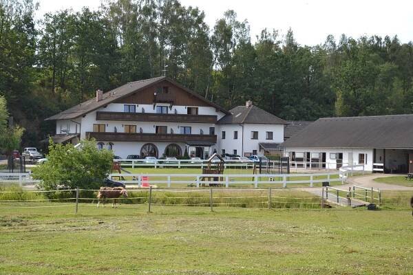 Soubor:Uhliště - penzion St. Leonhard, obr01.jpg