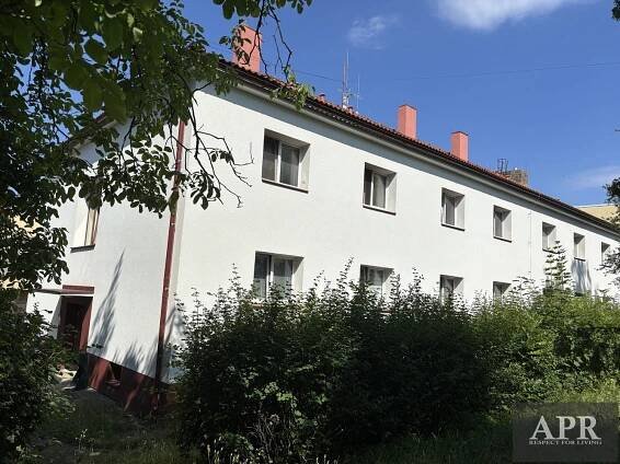 Pronájem bytu 1+1 30 m², Na Dlouhých, Uherský Brod