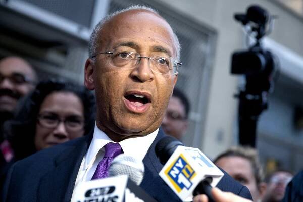 Bill Thompson conceded to Bill de Blasio yesterday, avoiding a runoff in the Democrats' mayoral race.