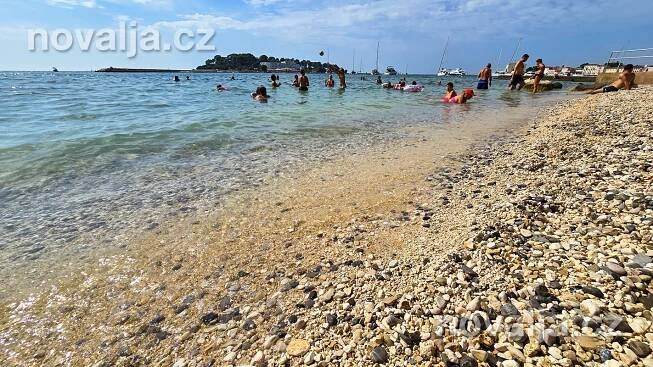 Poreč - pláž Kupalište, Istrie, Chorvatsko