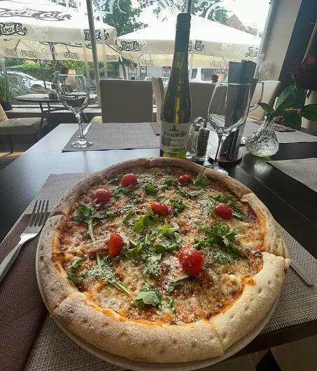 Bor és Bazsalikom Étterem, Pizzéria - Sárospatak