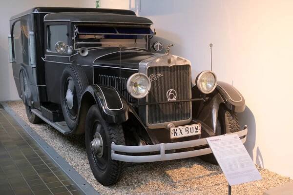Národní technické muzeum otevřelo výstavu historických pragovek