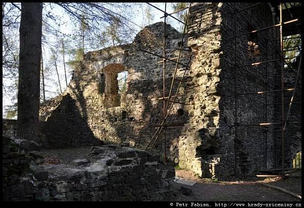 Volfštejn – fotografie / hrady-zriceniny.cz