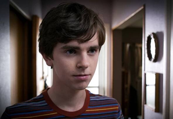 Freddie Highmore Talks BATES MOTEL, Identifying with Norman Bates, Working with Vera Farmiga, and More