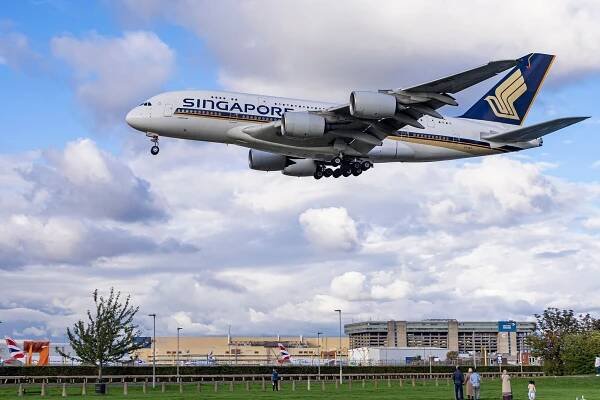 Double-decker passenger planes are a dying breed. These airlines are keeping them alive