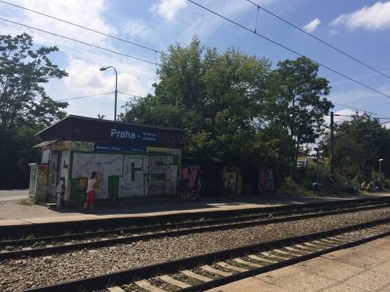 Vlaková zastávka Strašnice časem zmizí. Nahradí ji Eden a Zahradní Město
