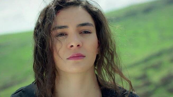Hercai - Episode 7 - Z filmu - Ebru Şahin