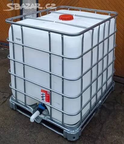 IBC KONTEJNER 1000LITRŮ,NÁDRŽ NA VODU,DEŠŤOVKA