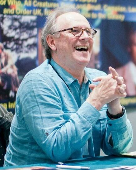 Peter Davison - Wikipedia