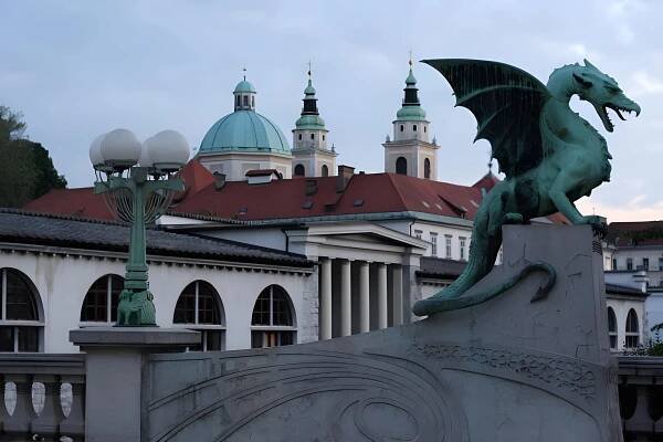 Dragon Bridge