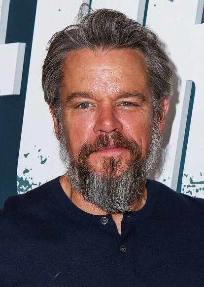 Co je to na Ibize za řeckého hrdinu? Namakaný Odysseus Matt Damon