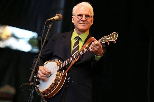 Zpívající herec Steve Martin aneb Banjo Band inspektora Clouseaua