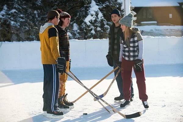 A Miracle on Christmas Lake - Z filmu - Kristian Wang, Siobhan Williams