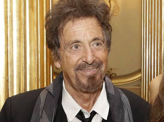 Al Pacino málem zemřel na covid. V 84 letech si užívá rodičovství a rekapituluje