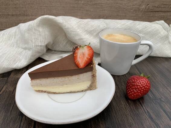 Order Cheesecakes | Caramel Cheesecake | Farm Fresh Dessert — Farm Fresh Dessert