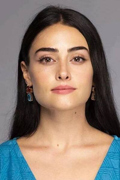 Esra Bilgiç herečka
