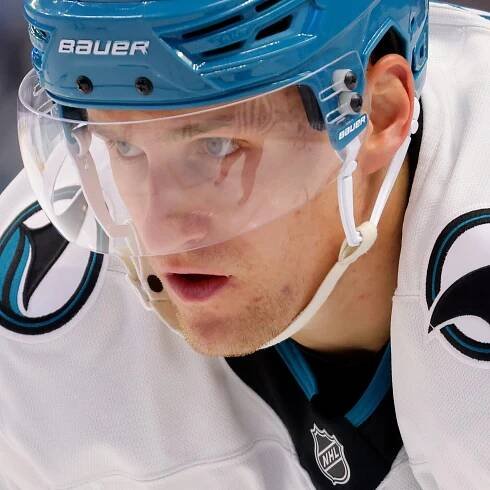 Panthers acquire F Nico Sturm from Sharks