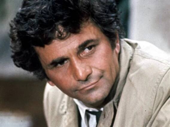Americký herec Peter Falk jako inspektor Columbo