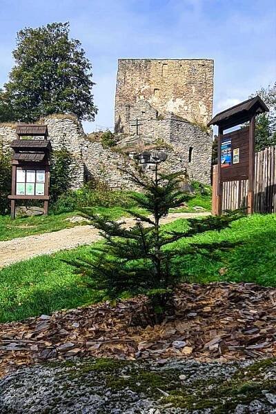 Romantická zřícenina Vítkův Hrádek - Přední Výtoň, Šumava a Lipno | Regiontourist.cz