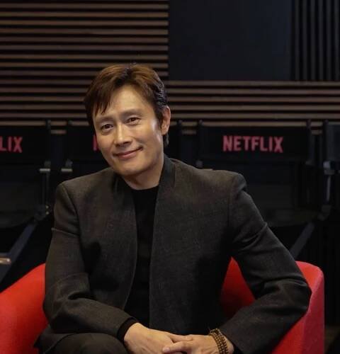 INTERVIU. Lee Byung-hun (The Front Man, Squid Game): „Squid Game reprezintă o versiune în miniatură a lumii moderne”