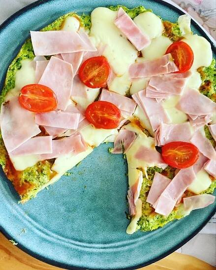 Brokolicová pizza