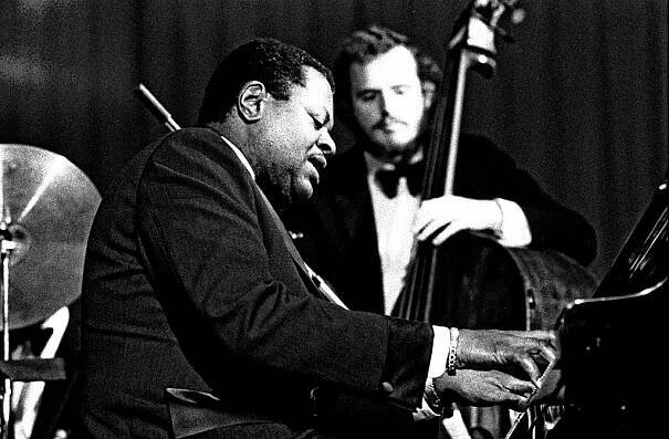 Category:Oscar Peterson - Wikimedia Commons