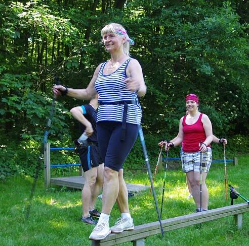 Kurz Nordic walking, Praha - Šárka, 7.6. 2014 - Nordic Sports