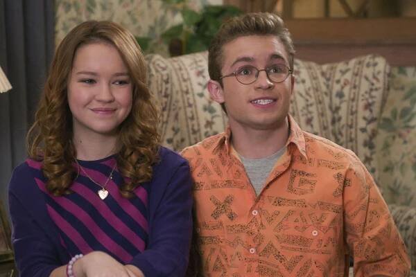 Goldbergovi - Geoff's New Hat - Z filmu - Sadie Stanley, Sean Giambrone