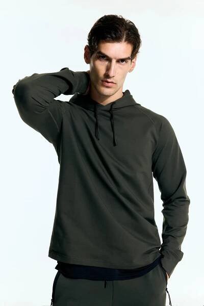 Sportovní mikina s kapucí Loose Fit DryMove™ - Tmavě zelená/Tmavě šedá