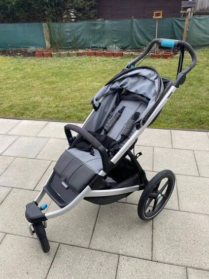 Thule Urban Glide 2 Dark Shadow 2020