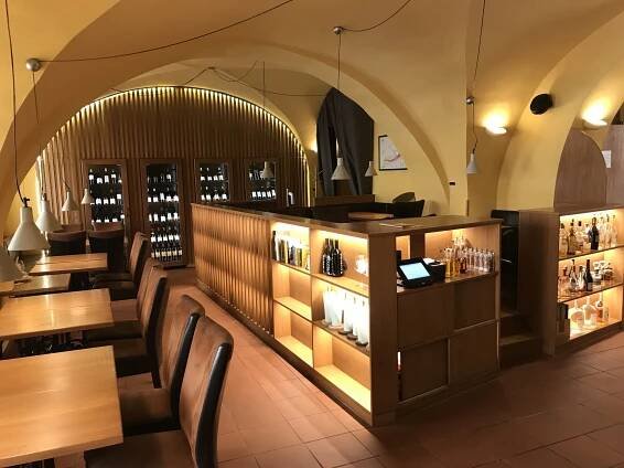 Papa's Living Restaurant