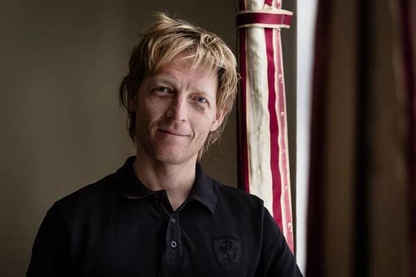 Miliardář Karel Janeček se oženil. Tunisanku si vzal ve vrtulníku