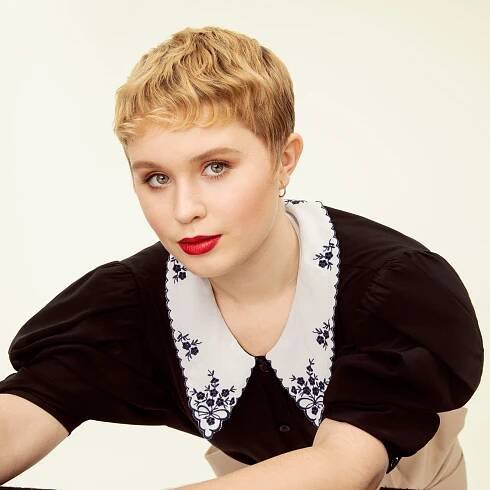 Eliza Scanlen on ‘Little Women,’ the Power of Sisterhood, and Ambition