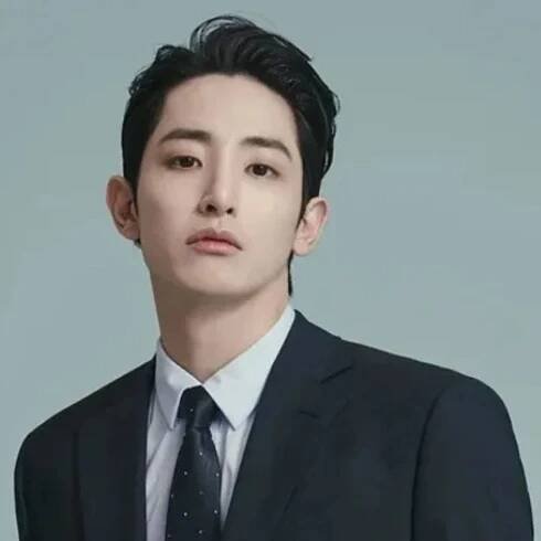 Lee Soo Hyuk 12