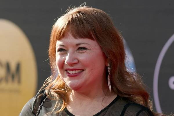 21 Enigmatic Facts About Aileen Quinn