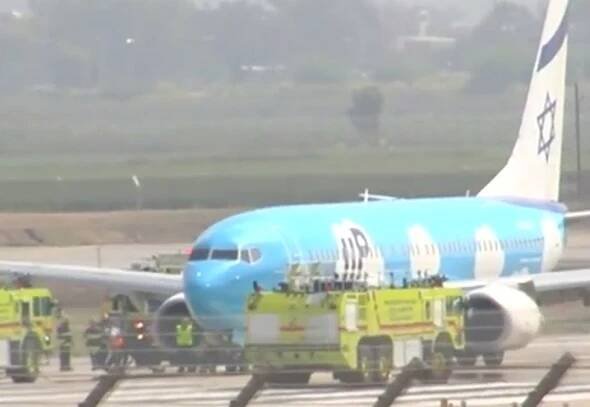 Letadlo z Tel Avivu do Prahy muselo nouzově přistát