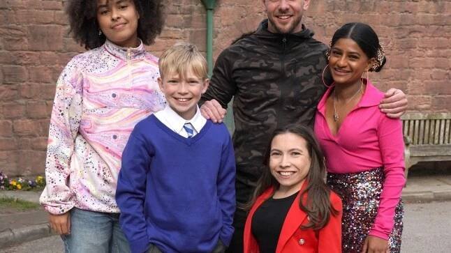 Hollyoaks picture from What's Your Normal episode shows Tylan Grant, Noah Holdsworth, Rory Douglas-Speed, Annabelle Davis and Haiesha Mistry on set