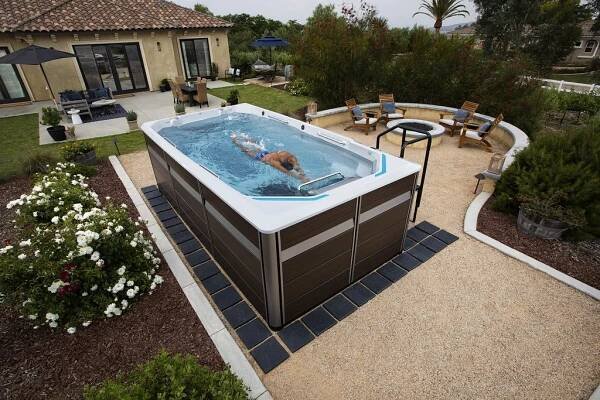 Plavecký bazén - E550 | Endless Pools - Swim Spa