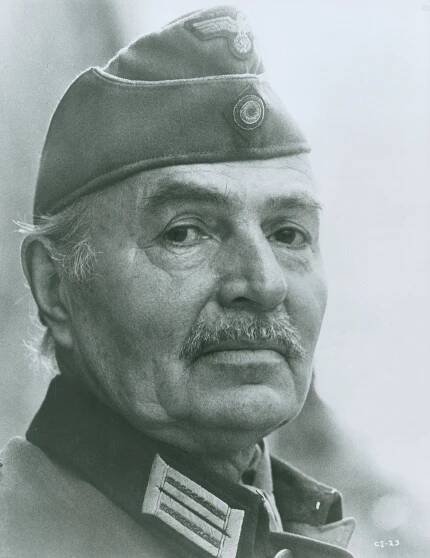 Železný kříž - Promo - James Mason