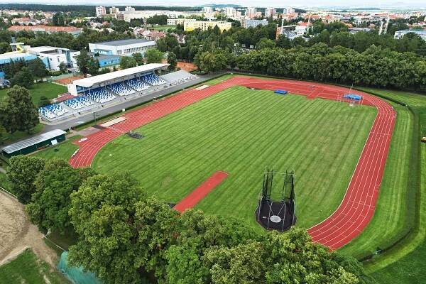 Městský stadion Sletiště
