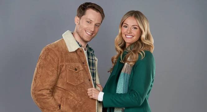 Jonathan Keltz and Rebecca Dalton in Christmas by Design