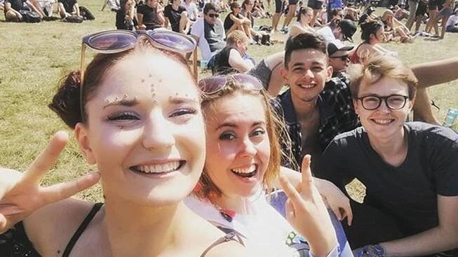 Potetovaný šmoula: Marcela z Ulice k nepoznání!