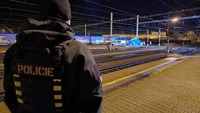 Vražda v Hradci Králové: Pobodal chlapce, protože mu odmítl dát cigaretu?