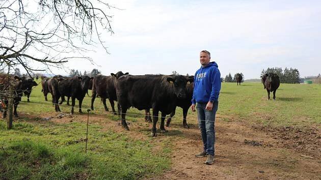 Steak z farmy přímo na talíř. Farmáři ze Srbska sbírají inspiraci na Žďársku