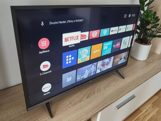 tcl 32es580 design