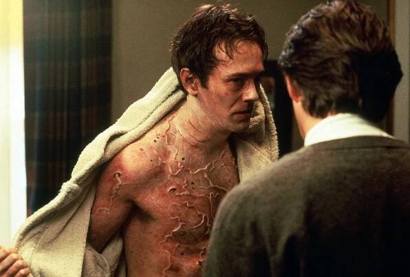 Krajní meze - Nový druh - Z filmu - Peter Outerbridge
