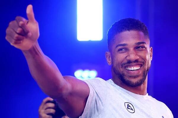 Jake Paul Tank’d Anthony Joshua fight, forcing ‘AJ’ to hunt down ‘dippy’ Tyson Fury — ‘Hopefully punching his head in’