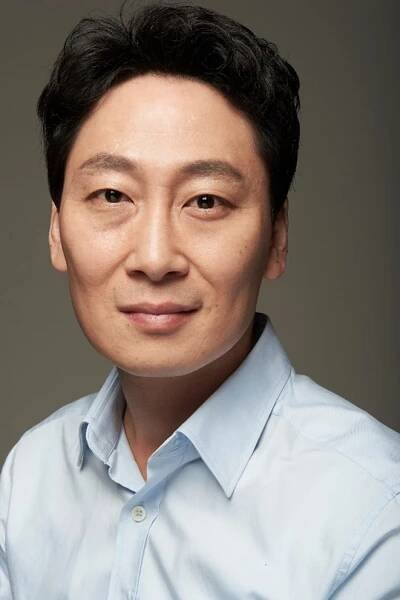 Kim Dong-Hyun-1975-pr1.jpg