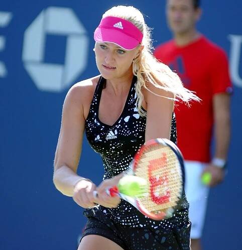 Soubor:Kristina Mladenovic (14893037517).jpg – Wikipedie
