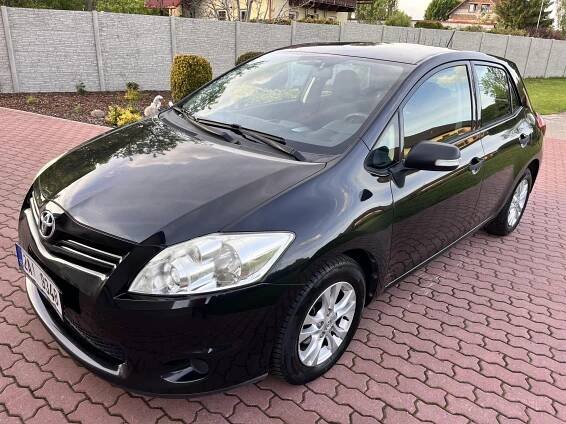 Toyota Auris 1.3VVT-i 73KW,KLIMA,ALU,CD,USB - detail fotky 1